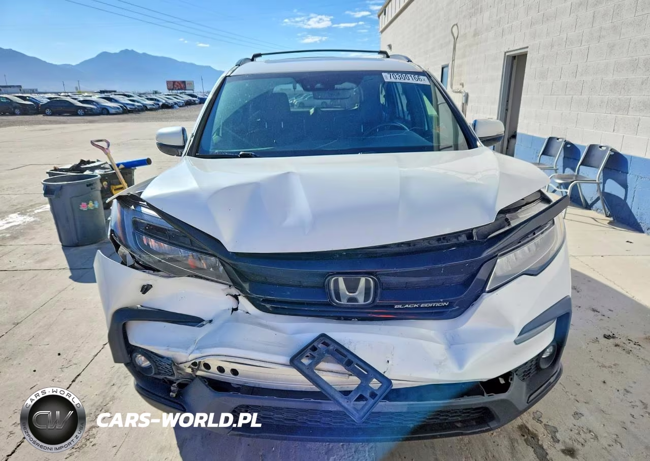 2021 Honda Pilot Black VIN:5FNYF6H7XMB025047 - 5