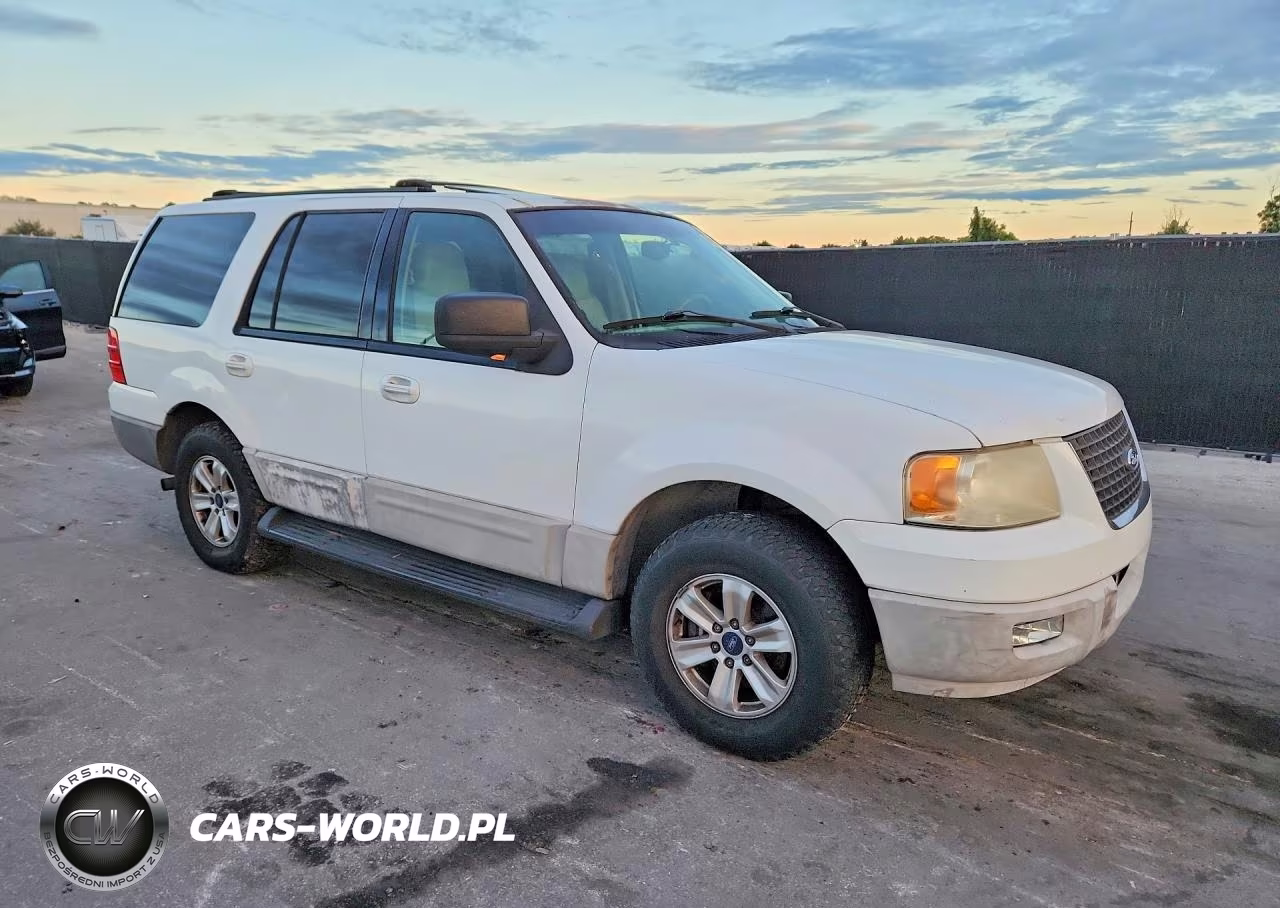 2003 Ford Expedition Xlt VIN:1FMFU15L53LB28305 - 4