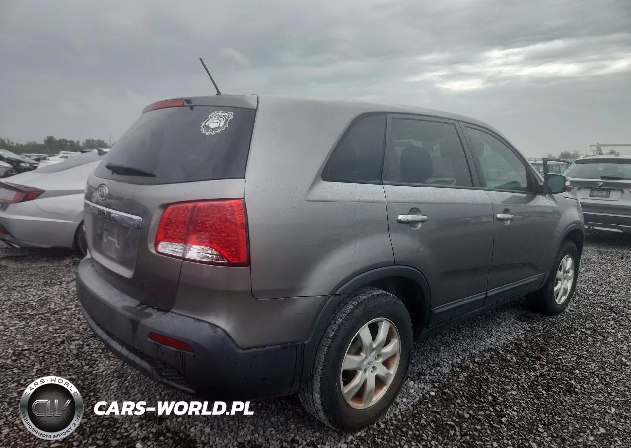 2012 Kia Sorento Lx VIN:5XYKT3A12CG194148 - 3