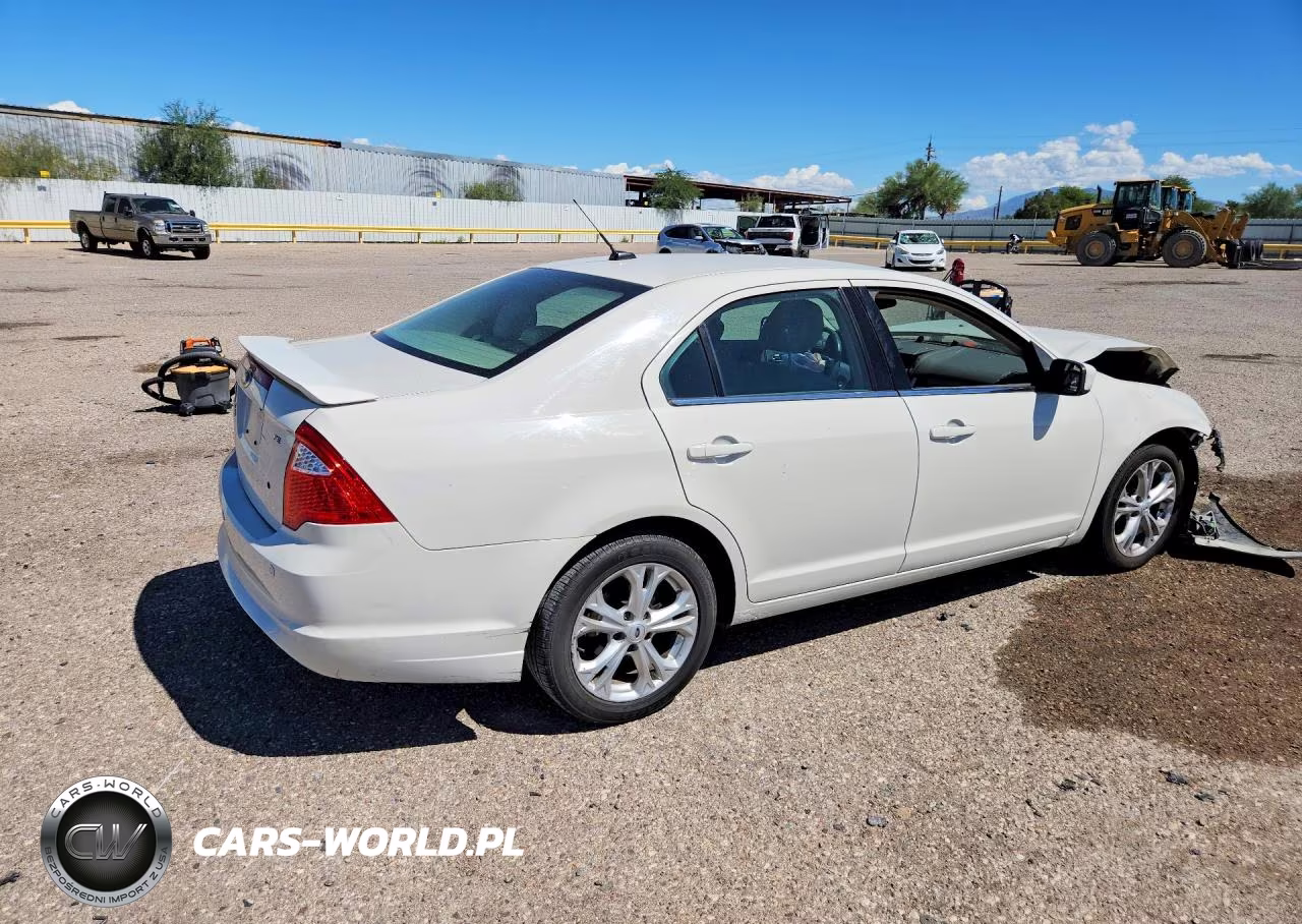 2012 Ford Fusion Se VIN:3FAHP0HA5CR218134 - 3