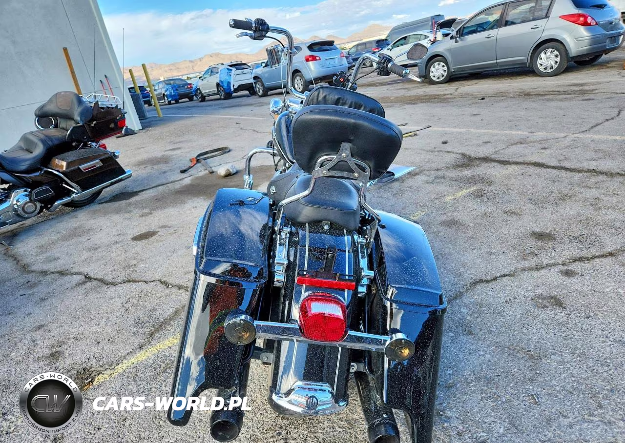 2012 Harley-Davidson Flhrc Road King Classic VIN:1HD1FRM15CB667728 - 4