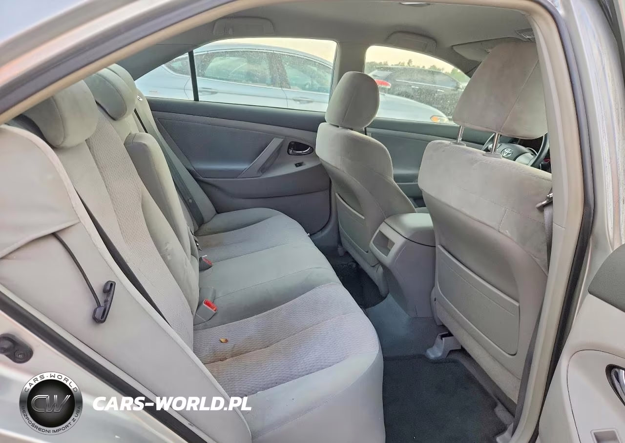 2010 Toyota Camry Le VIN:4T1BF3EK1AU031816 - 10