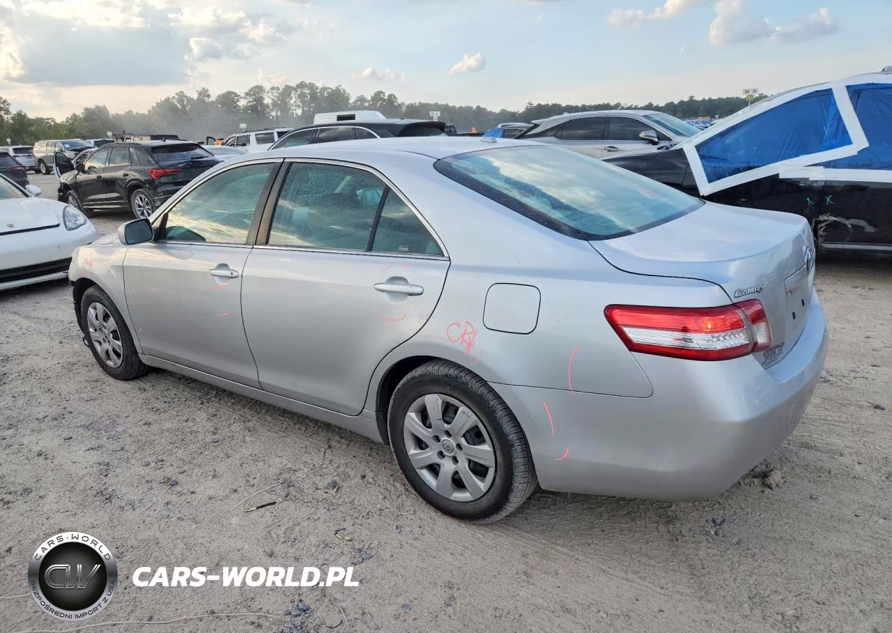 2010 Toyota Camry Le VIN:4T1BF3EK1AU031816 - 2