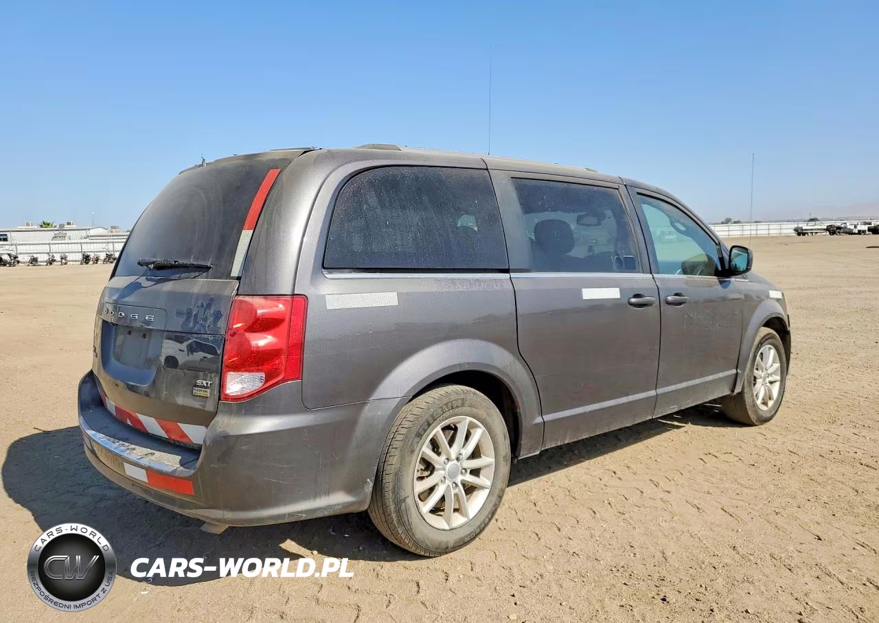 2019 Dodge Grand Caravan Sxt VIN:2C4RDGCG0KR747829 - 3