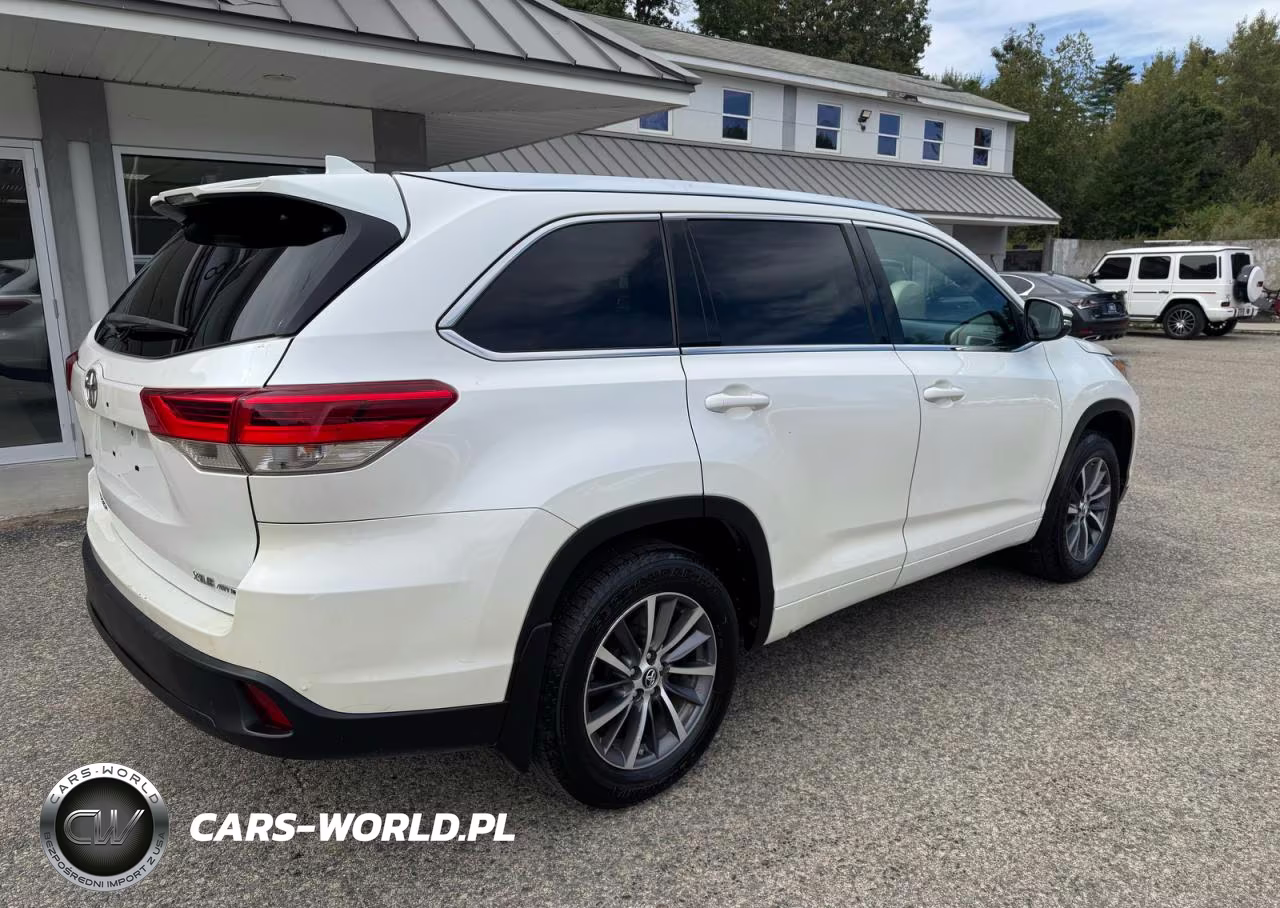 2017 Toyota Highlander Xle VIN:5TDJZRFH9HS362817 - 4