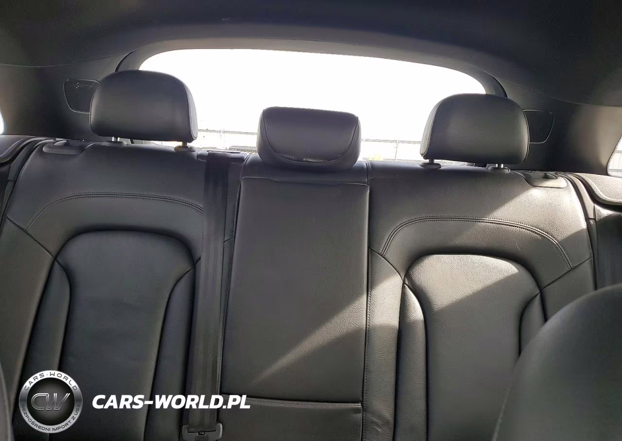 2018 Audi Q3 Premium Plus VIN:WA1JCCFS4JR019986 - 10