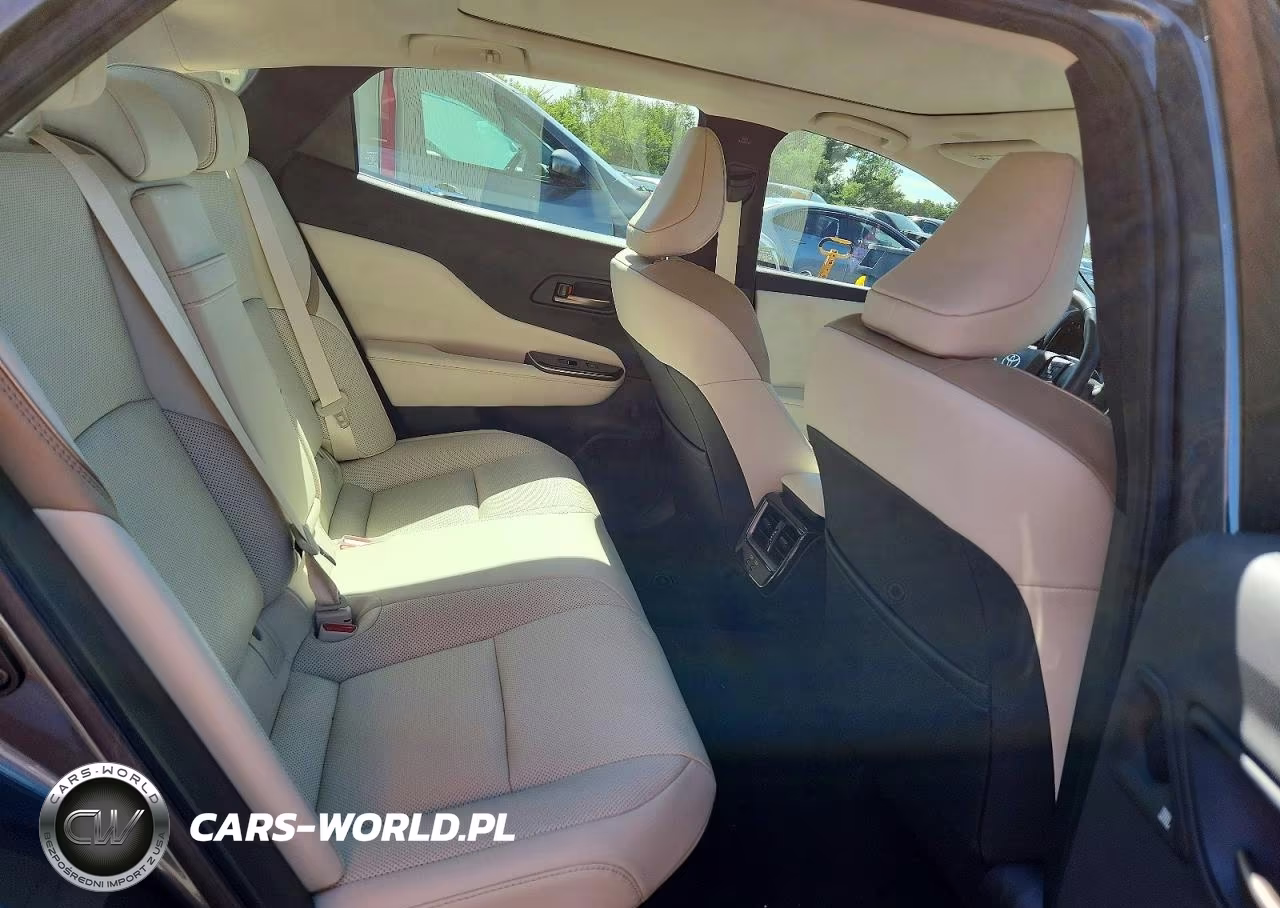 2024 Toyota Crown Limited VIN:JTDAAAAFXR3020519 - 10
