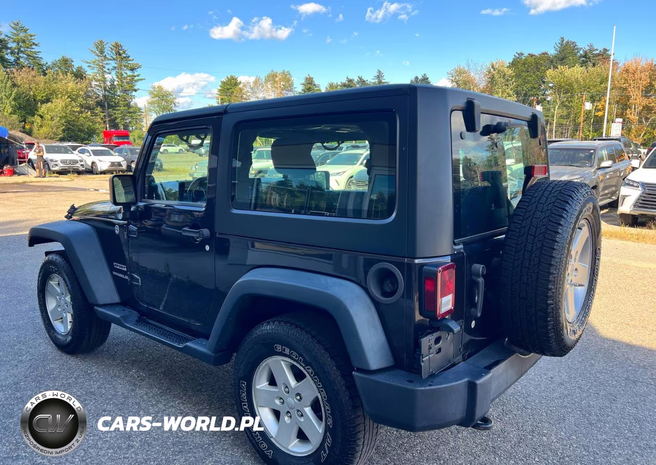 2013 Jeep Wrangler Sport VIN:1C4AJWAGXDL682177 - 3