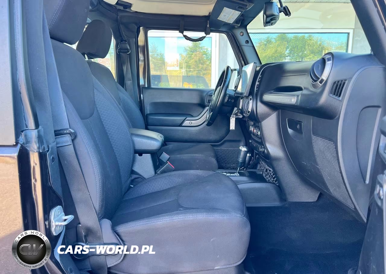 2013 Jeep Wrangler Sport VIN:1C4AJWAGXDL682177 - 5