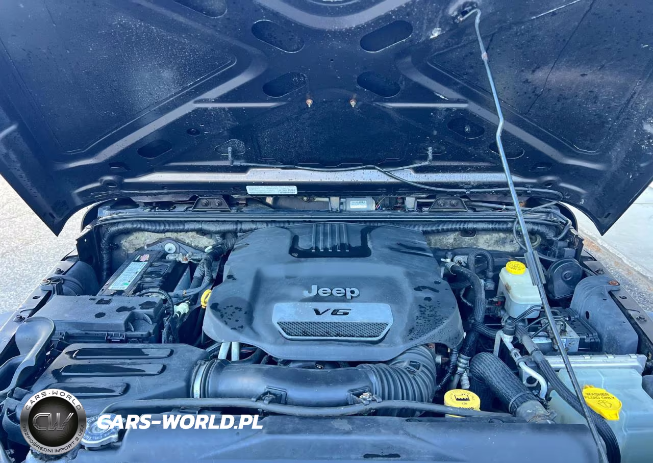 2013 Jeep Wrangler Sport VIN:1C4AJWAGXDL682177 - 7