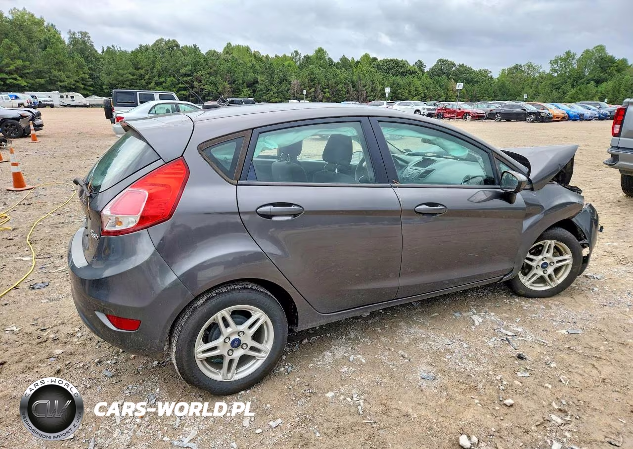 2017 Ford Fiesta Se VIN:3FADP4EJ3HM162984 - 3
