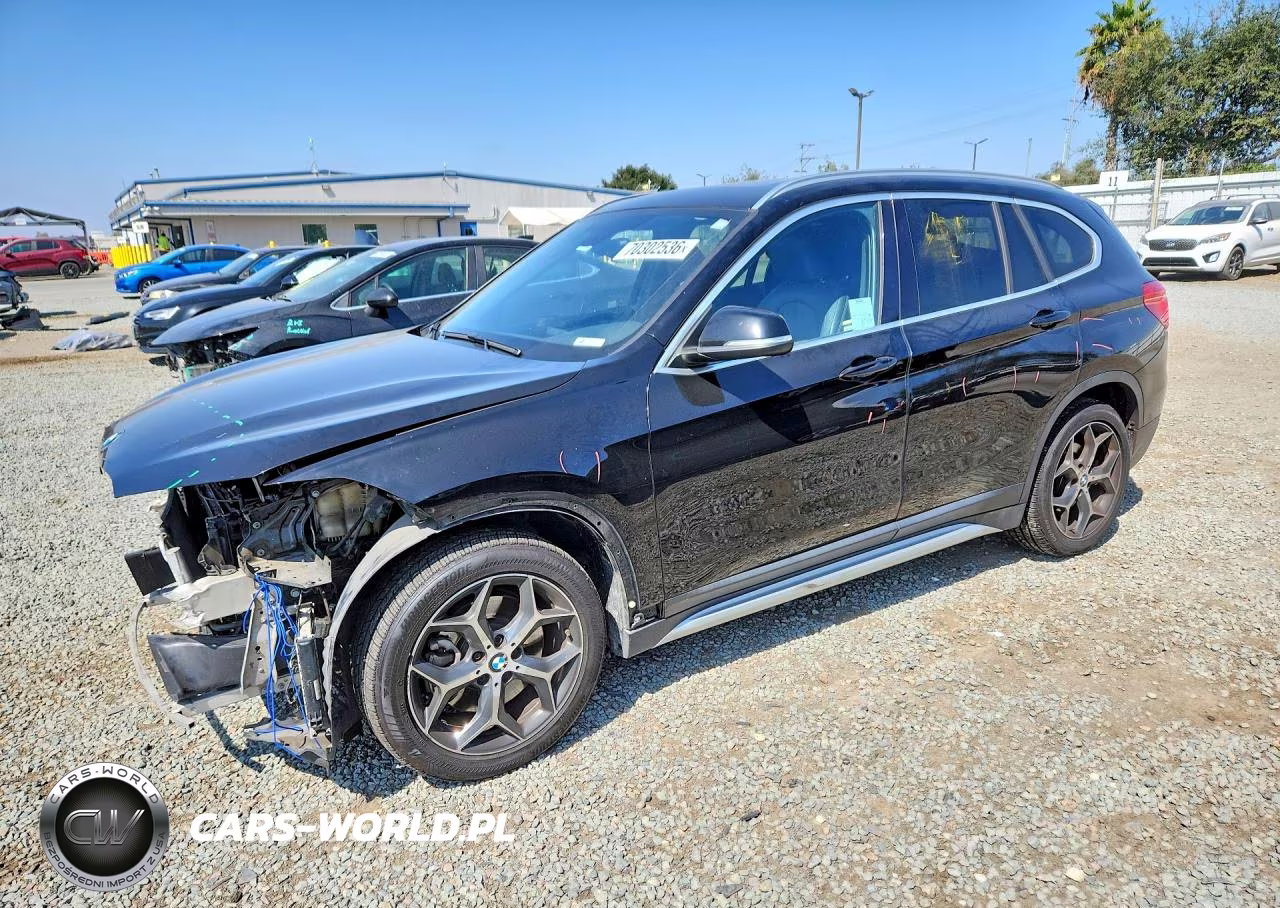 2018 BMW X1 Sdrive28I VIN:WBXHU7C39J5L07017 - 1