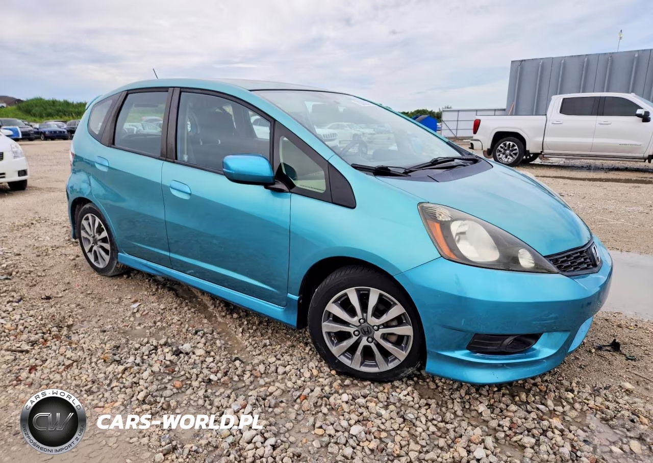 2012 Honda Fit Sport VIN:JHMGE8H59CC014804 - 4