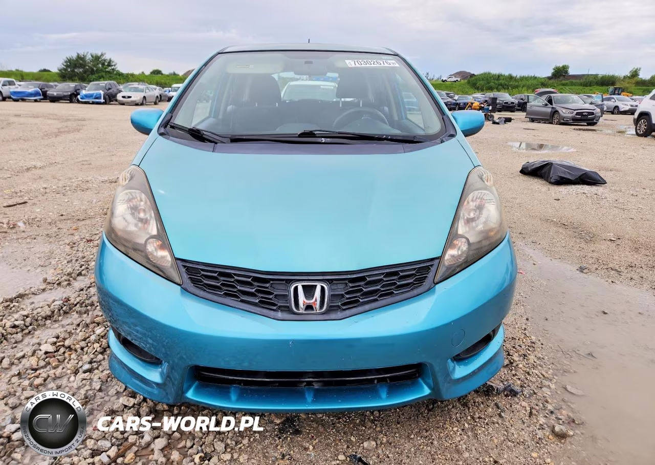 2012 Honda Fit Sport VIN:JHMGE8H59CC014804 - 5