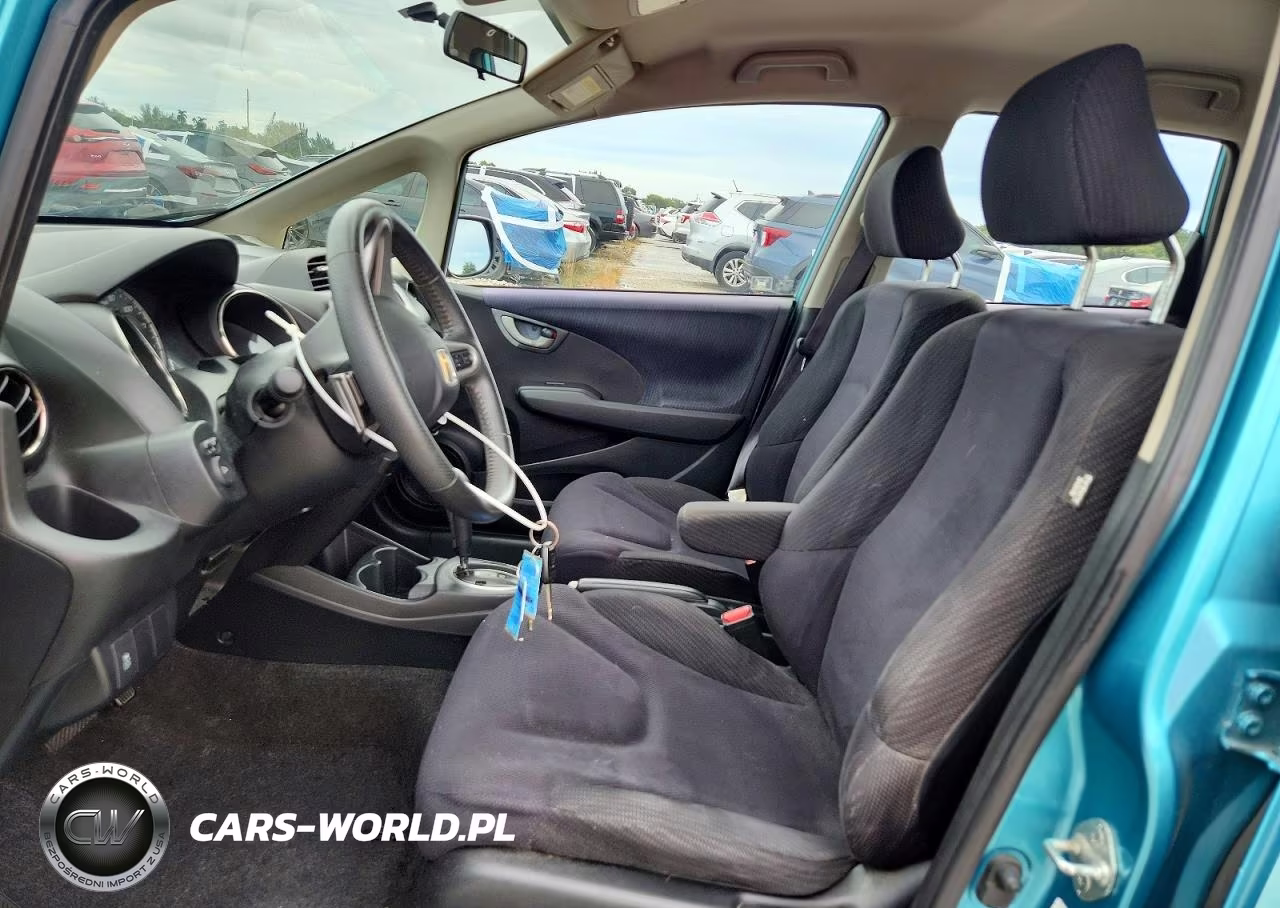 2012 Honda Fit Sport VIN:JHMGE8H59CC014804 - 7