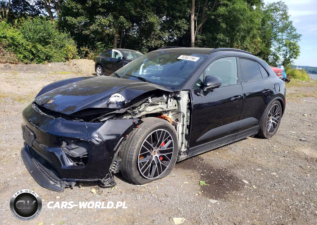 2025 Porsche Macan 4S