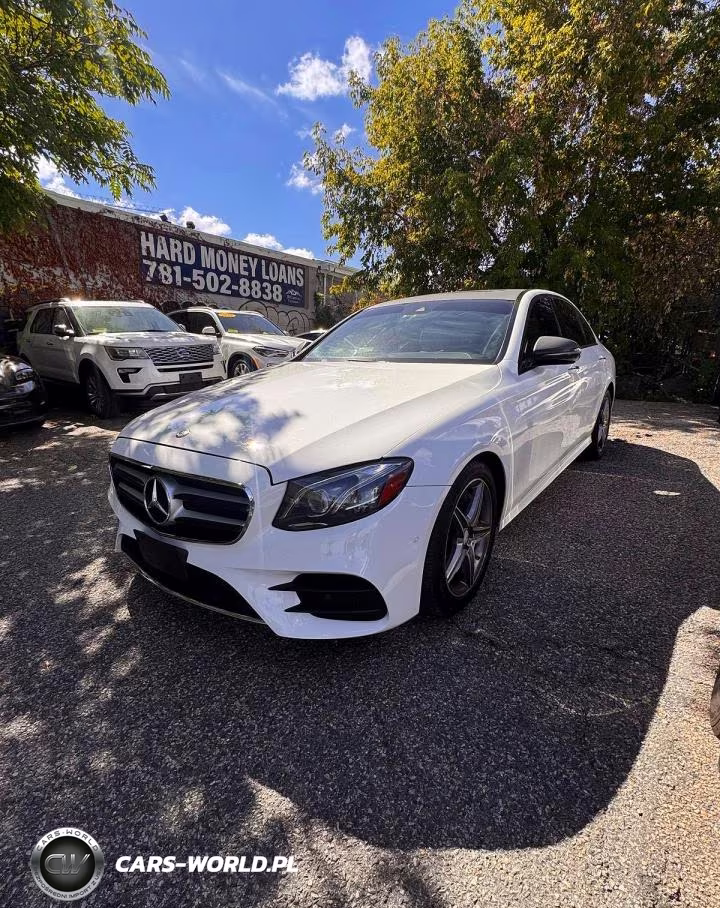 2017 Mercedes-Benz E 300 4Matic VIN:WDDZF4KBXHA018352 - 2