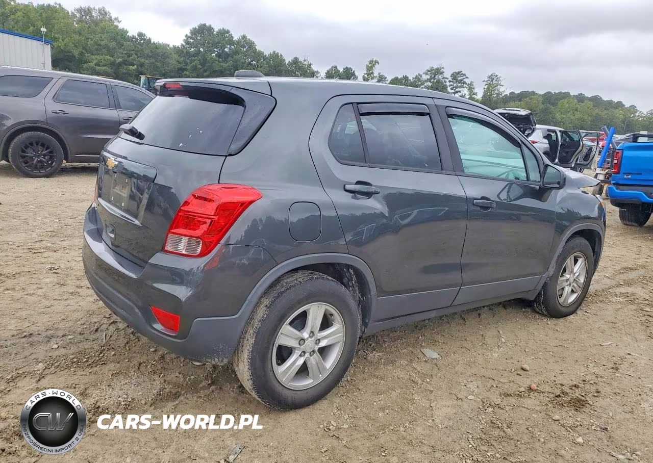 2020 Chevrolet Trax Ls VIN:3GNCJKSB6LL247655 - 3