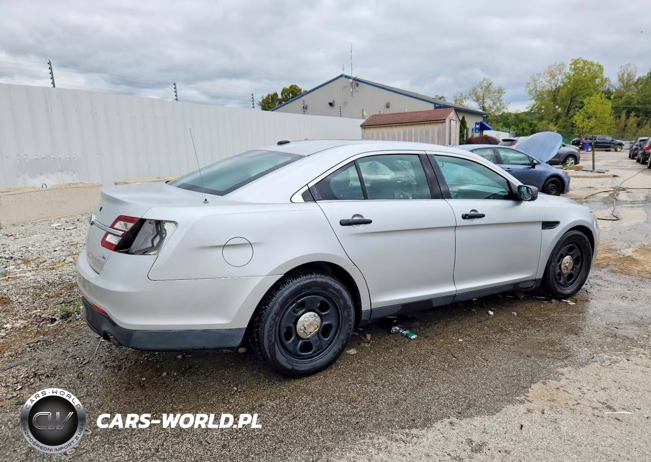 2013 Ford Taurus Police Interceptor VIN:1FAHP2M86DG144746 - 3
