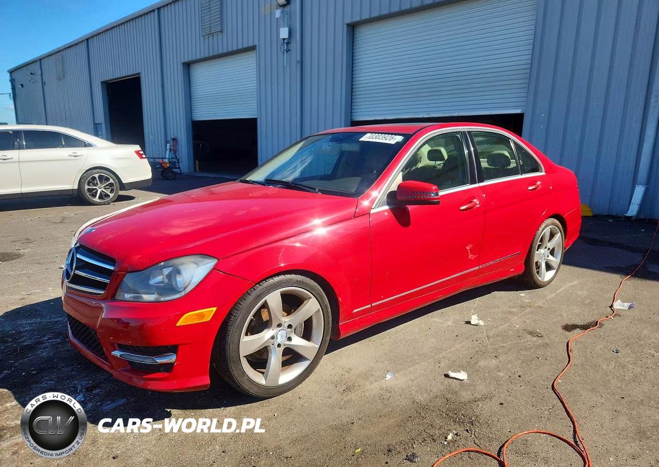 2014 Mercedes-Benz C 250