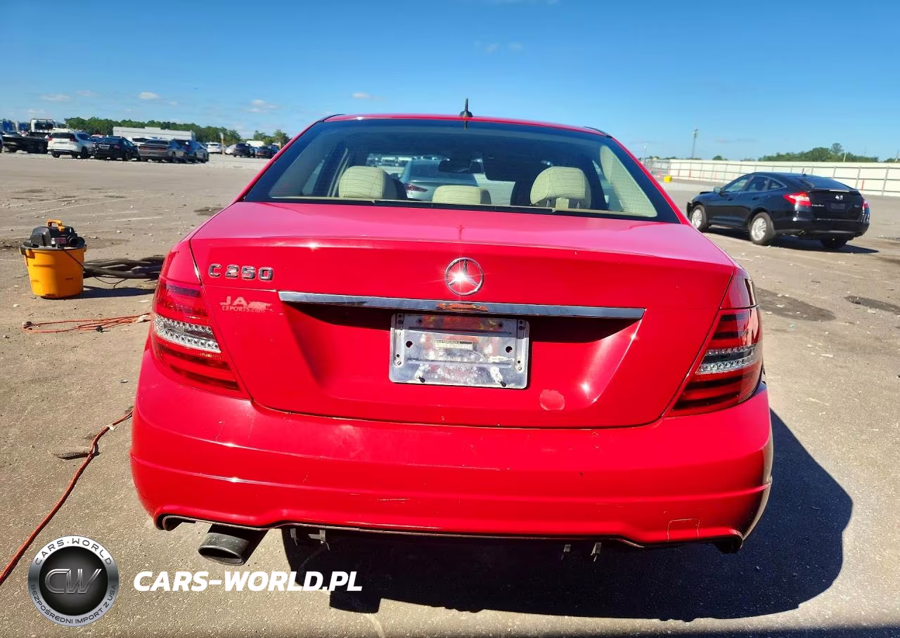 2014 Mercedes-Benz C 250 VIN:WDDGF4HB8EA965416 - 6