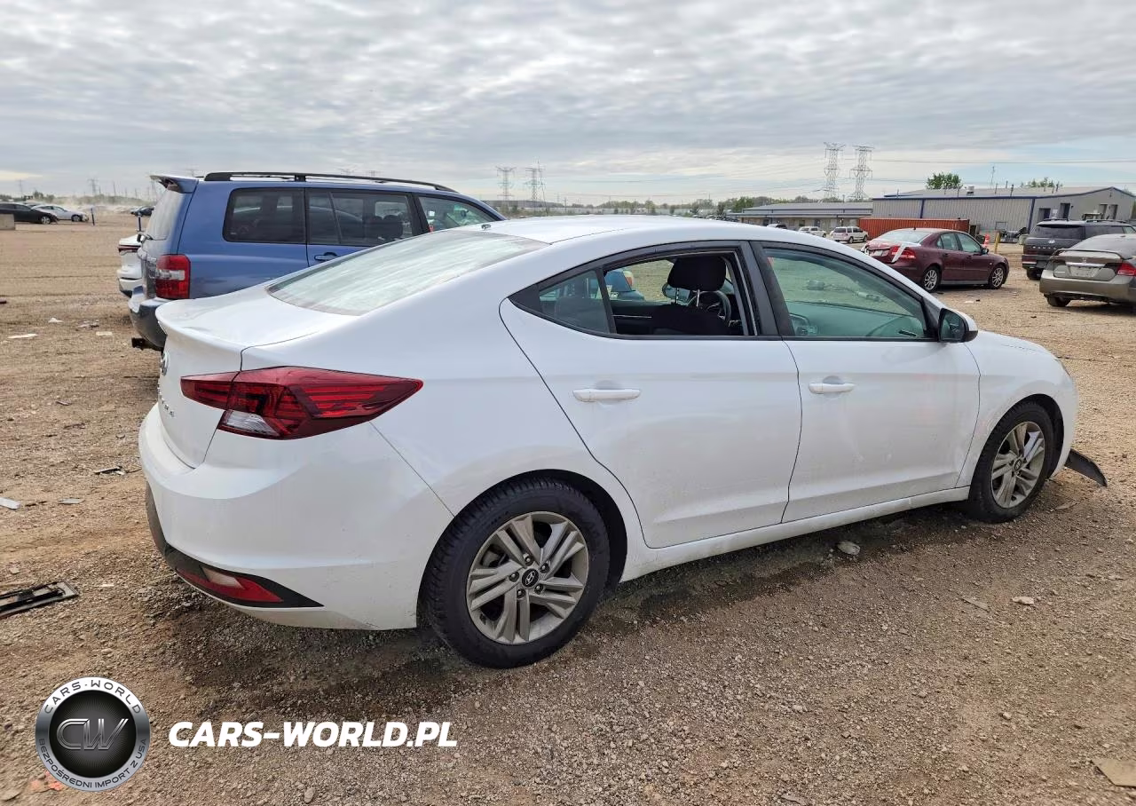 2020 Hyundai Elantra Sel VIN:5NPD84LF4LH546647 - 3