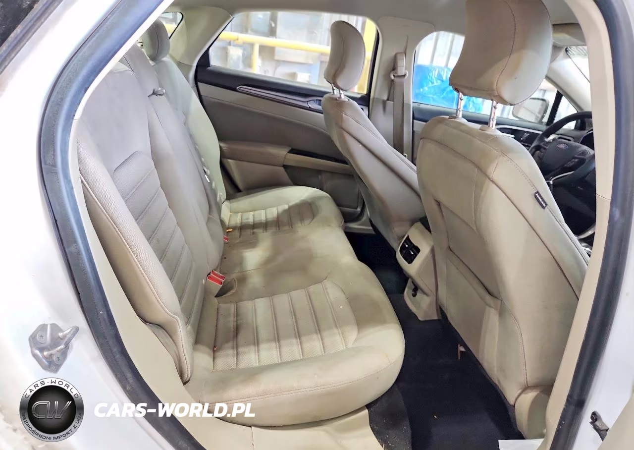 2019 Ford Fusion Se VIN:3FA6P0HD1KR235285 - 10