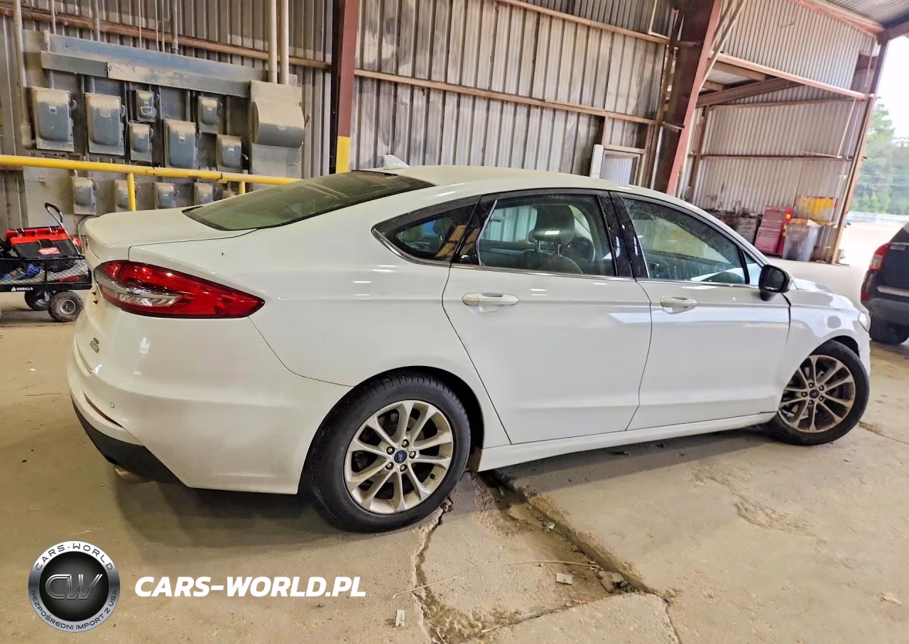 2019 Ford Fusion Se VIN:3FA6P0HD1KR235285 - 3