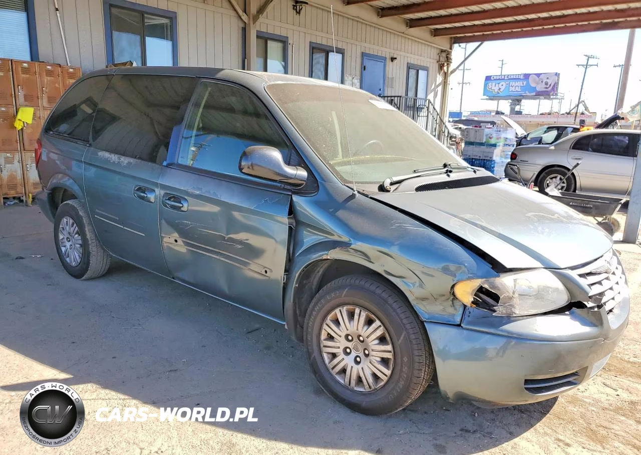 2007 Chrysler Town & Country Lx VIN:1A4GJ45R77B240424 - 4