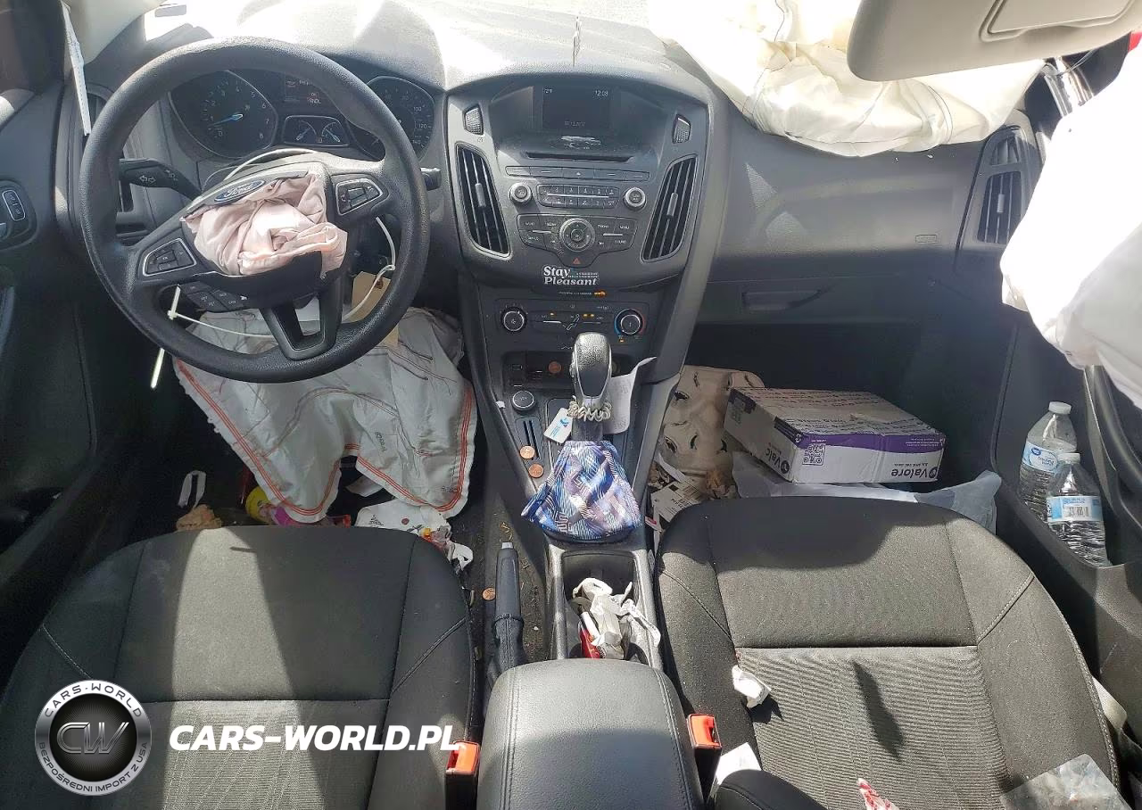 2017 Ford Focus Se VIN:1FADP3F23HL347104 - 8