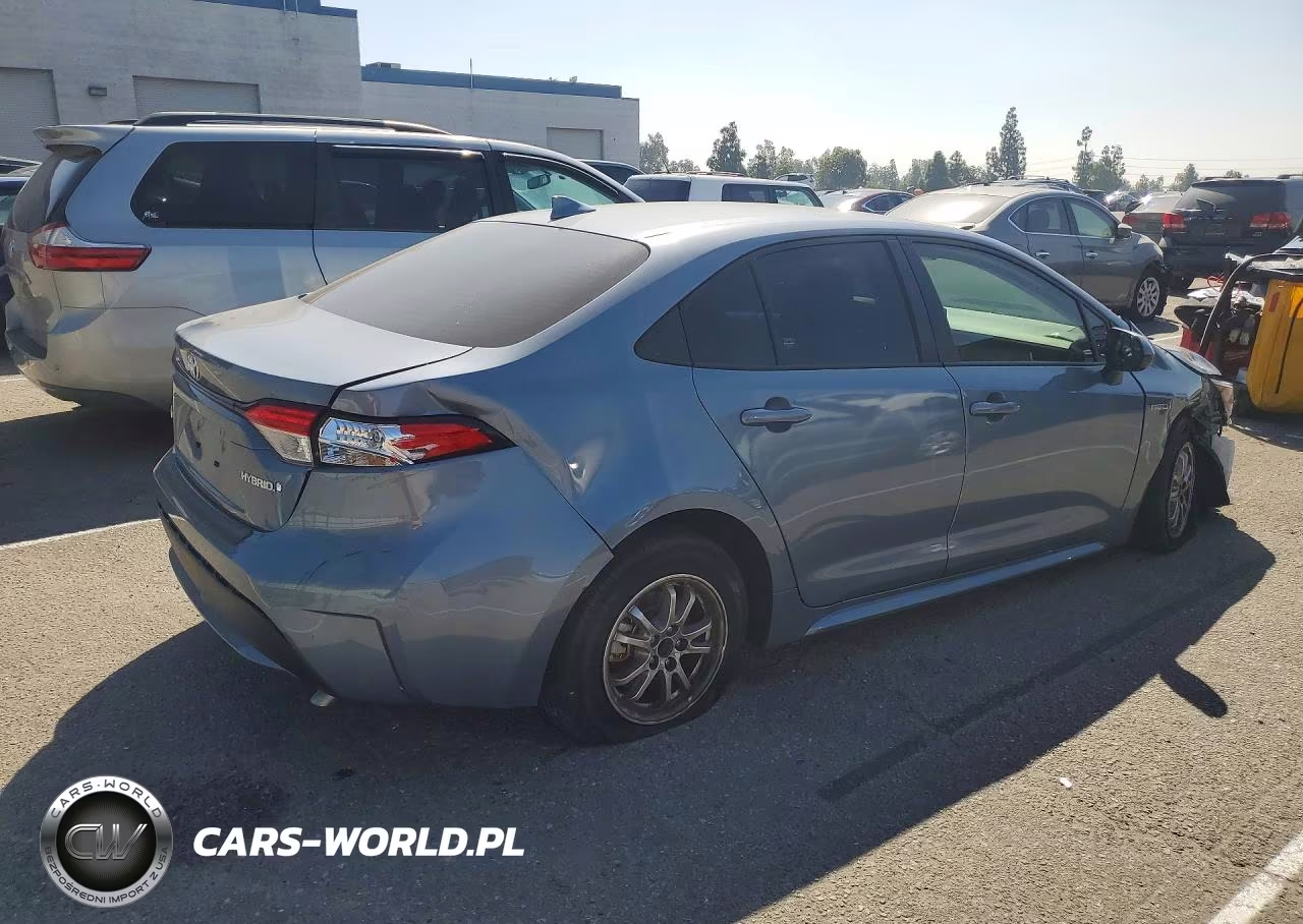 2022 Toyota Corolla Le VIN:JTDEAMDE0NJ051600 - 3
