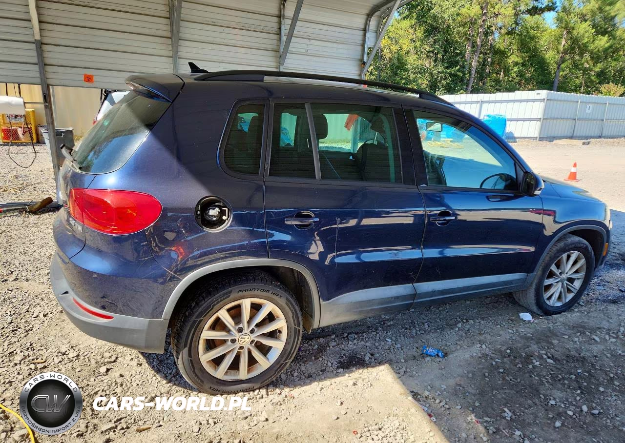 2015 Volkswagen Tiguan S VIN:WVGAV7AX9FW508074 - 3