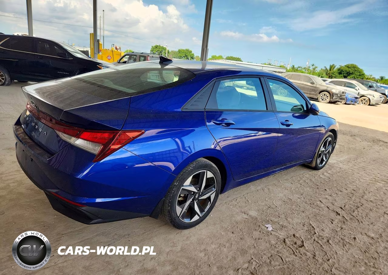 2023 Hyundai Elantra Sel VIN:KMHLS4AG1PU585244 - 3