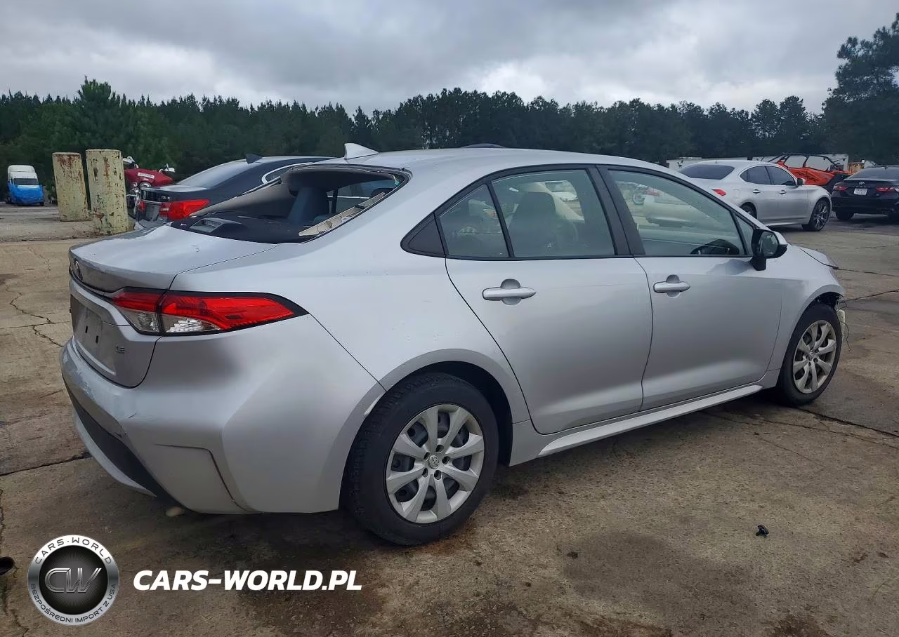 2021 Toyota Corolla Le VIN:JTDEPMAE2MJ165843 - 3