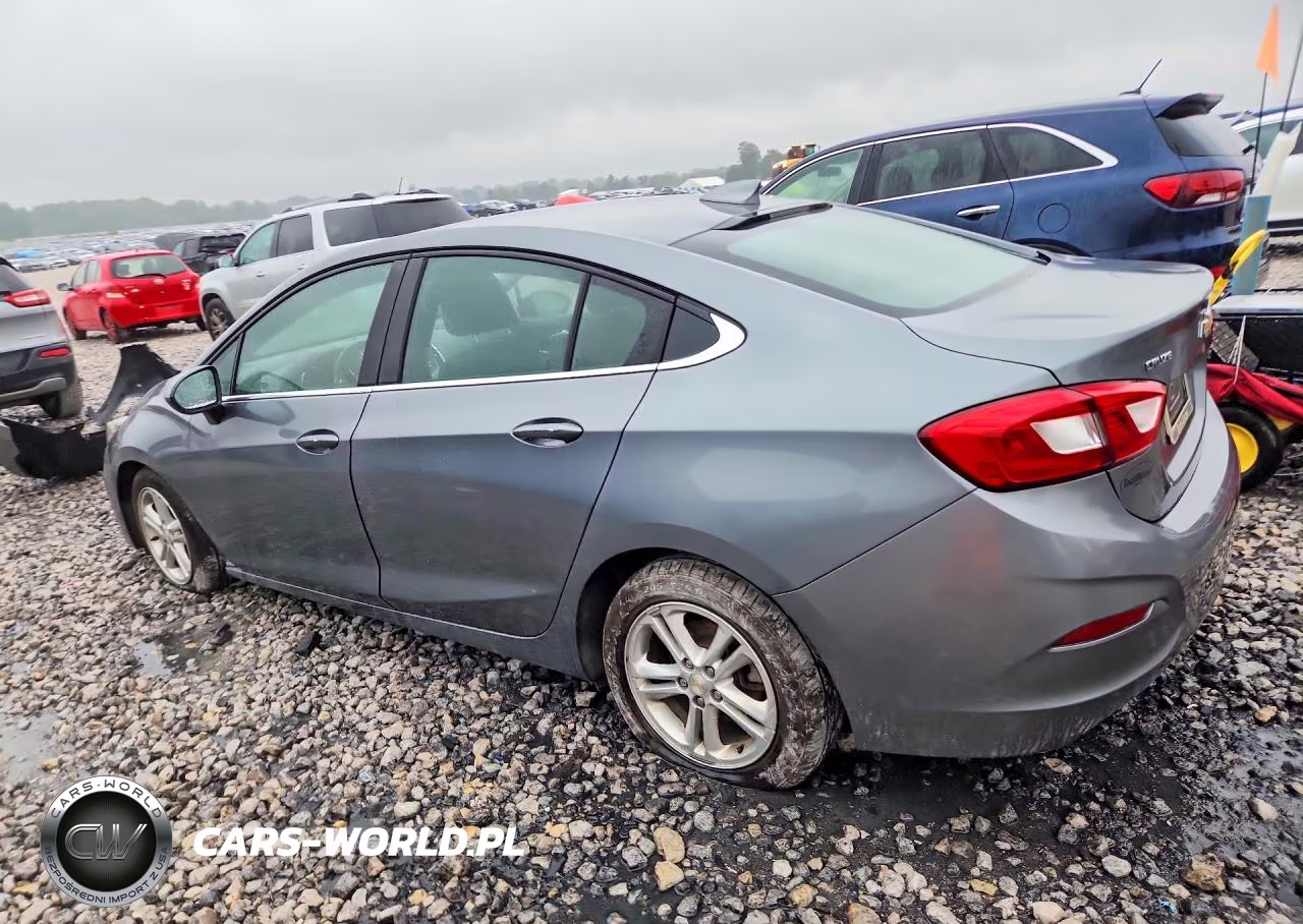 2018 Chevrolet Cruze Lt VIN:1G1BE5SM1J7163152 - 2