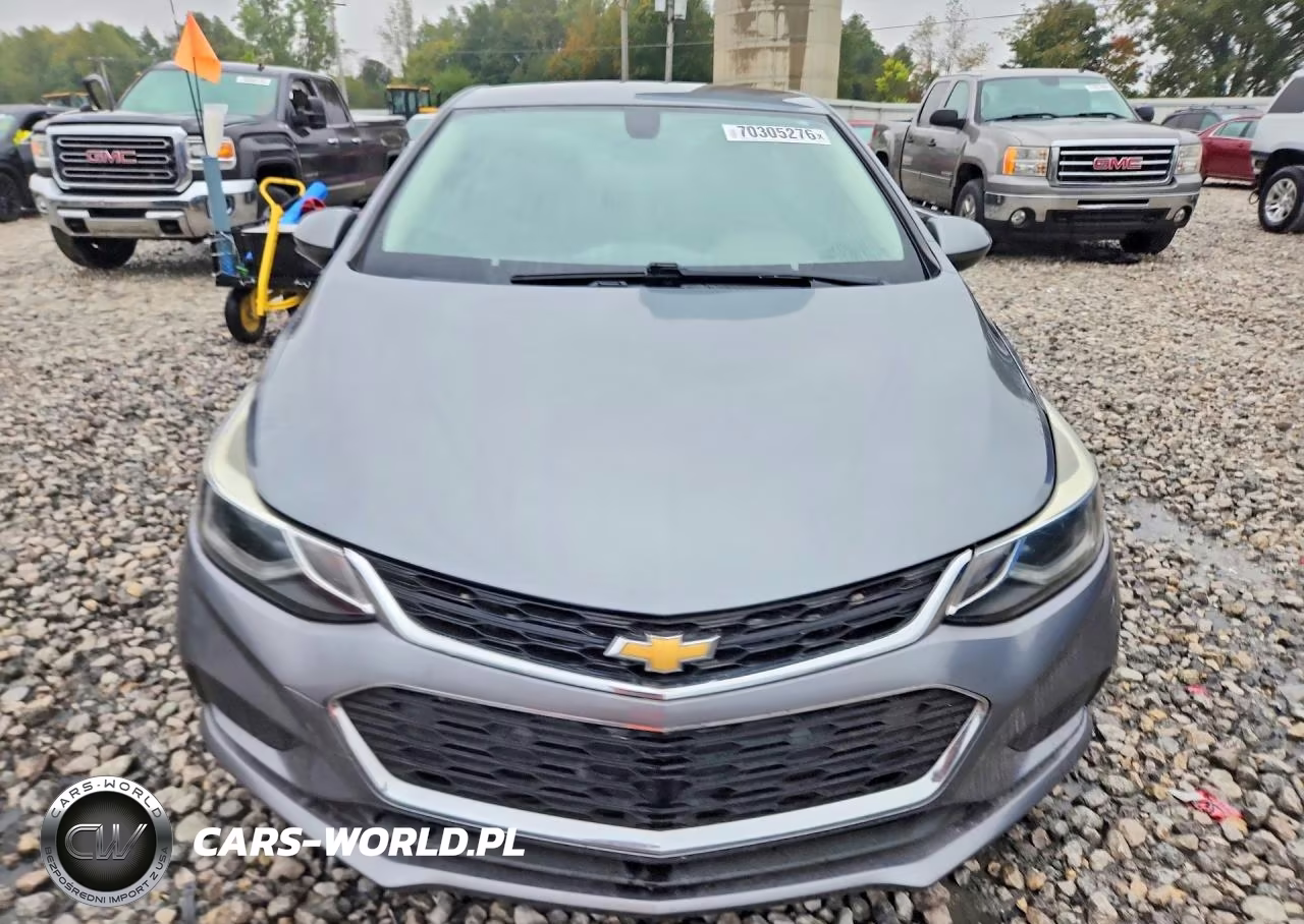 2018 Chevrolet Cruze Lt VIN:1G1BE5SM1J7163152 - 5