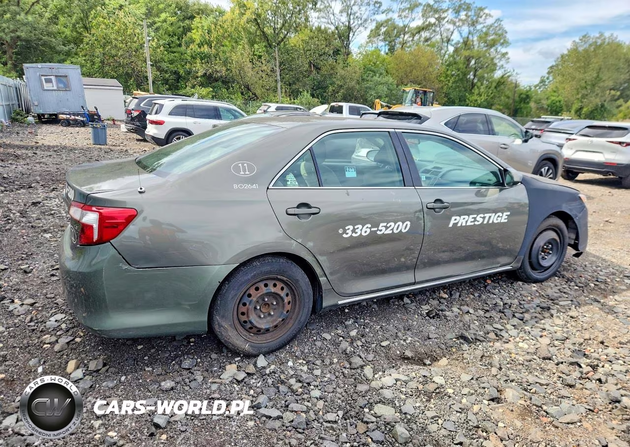 2014 Toyota Camry Le VIN:4T4BF1FK6ER390870 - 3