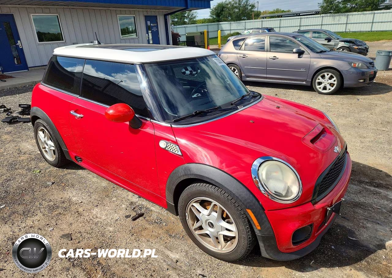 2008 Mini Cooper S VIN:WMWMF73518TT88802 - 4