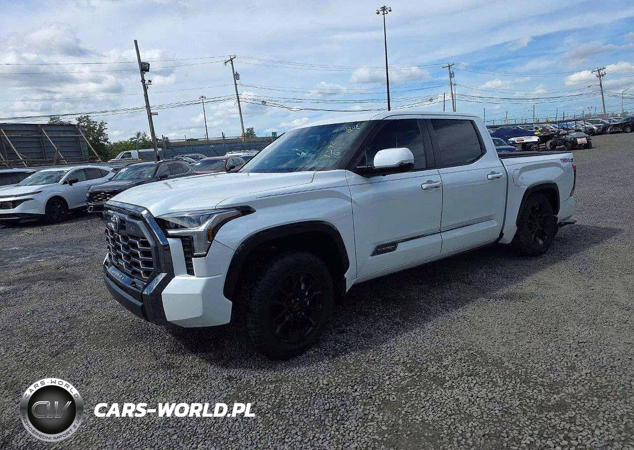 2026 Toyota Tundra Platinum Crewmax 5.5' Bed – zdjęcie 1 z 13