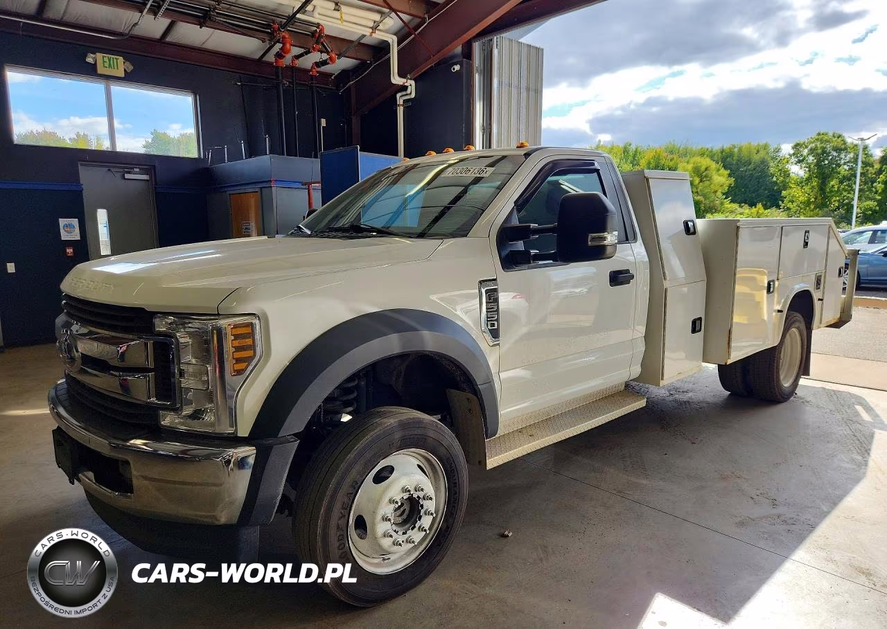 2019 Ford F550 Super Duty VIN:1FDUF5HY6KEF42664 - 1
