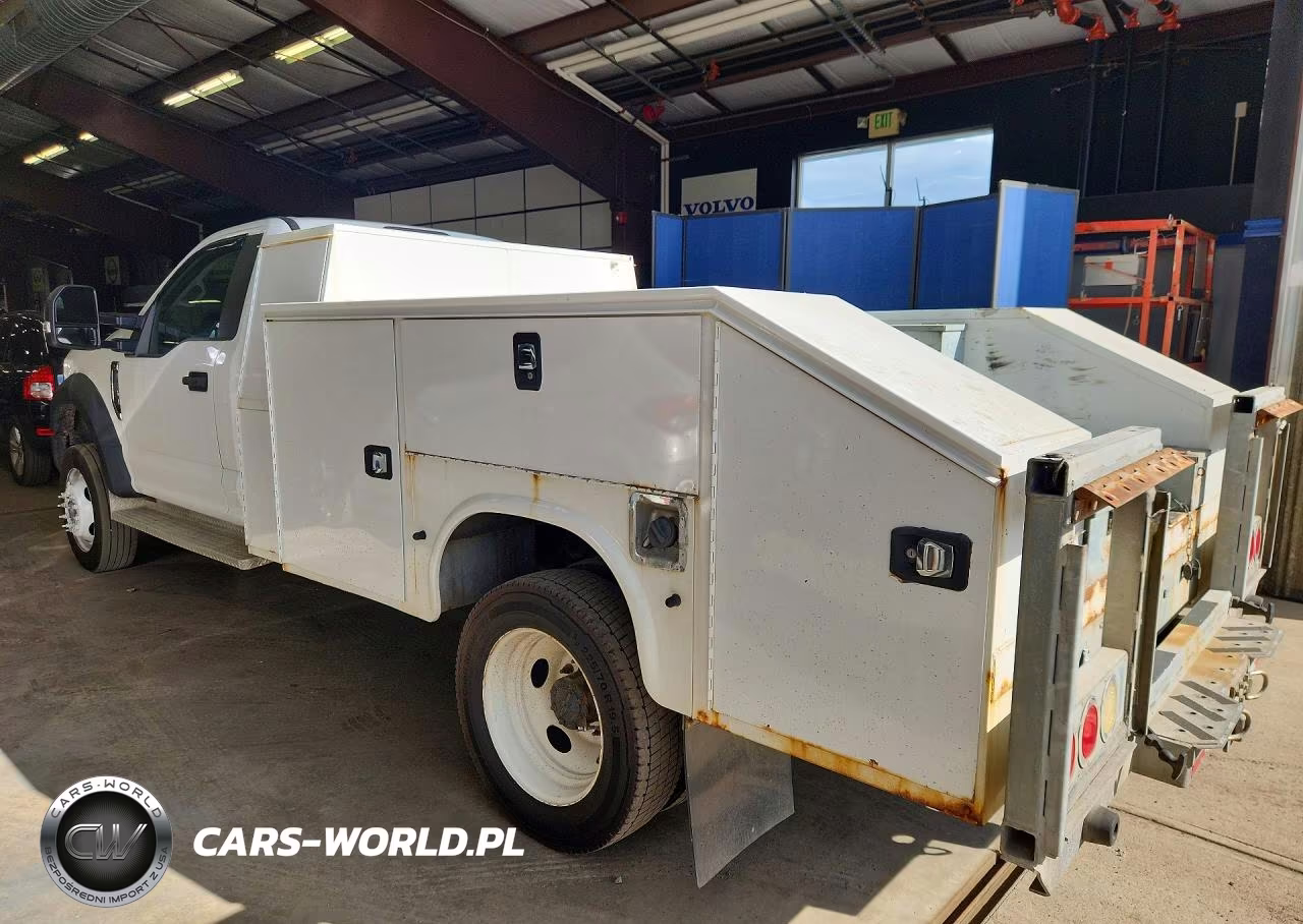 2019 Ford F550 Super Duty VIN:1FDUF5HY6KEF42664 - 2