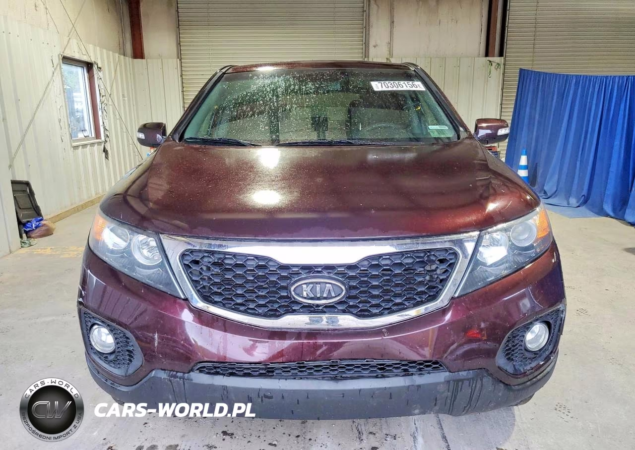 2013 Kia Sorento Lx VIN:5XYKT3A10DG399906 - 5