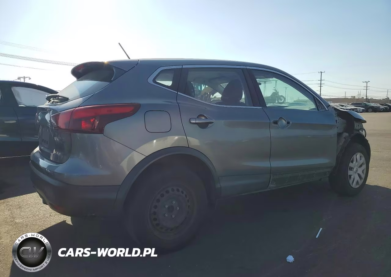 2018 Nissan Rogue Sport S VIN:JN1BJ1CP6JW160387 - 3