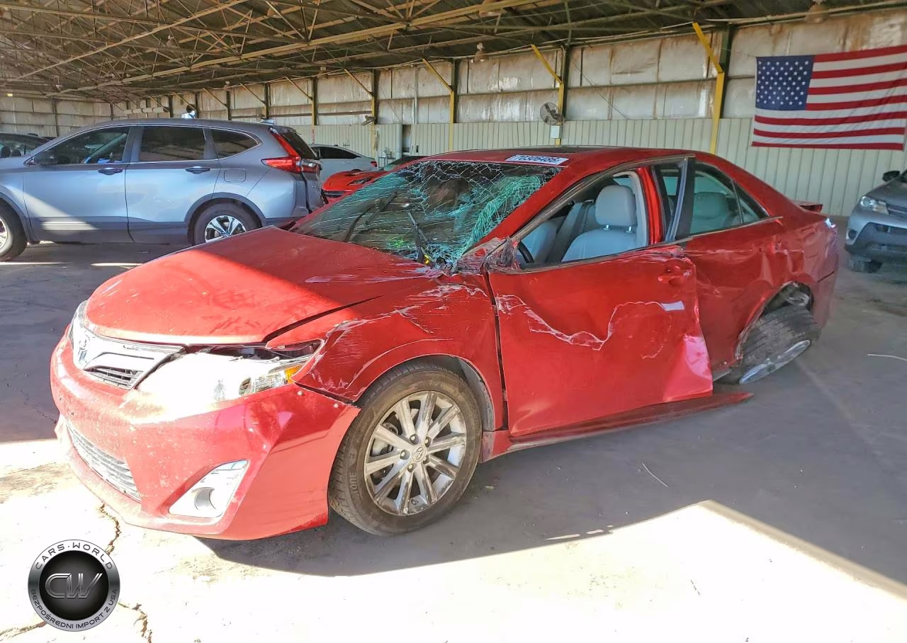 2012 Toyota Camry Hybrid Xle – zdjęcie 1 z 12