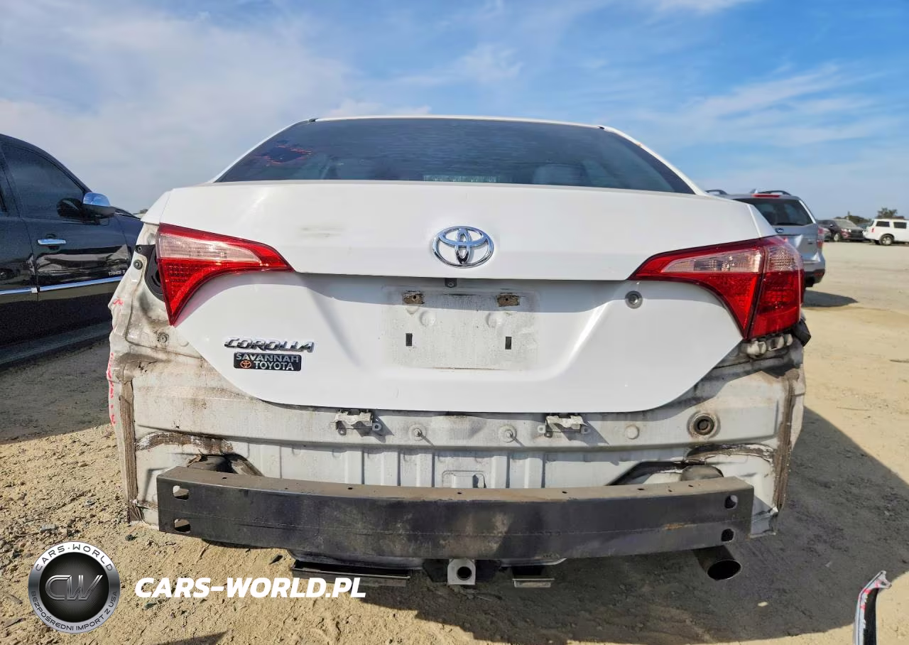 2018 Toyota Corolla L VIN:5YFBURHEXJP770733 - 6