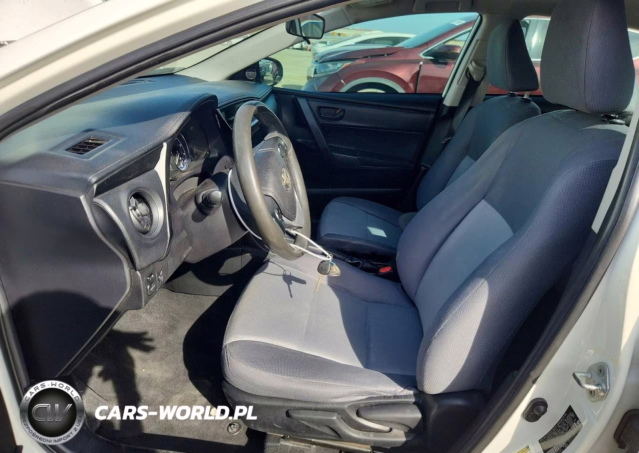 2018 Toyota Corolla L VIN:5YFBURHEXJP770733 - 7