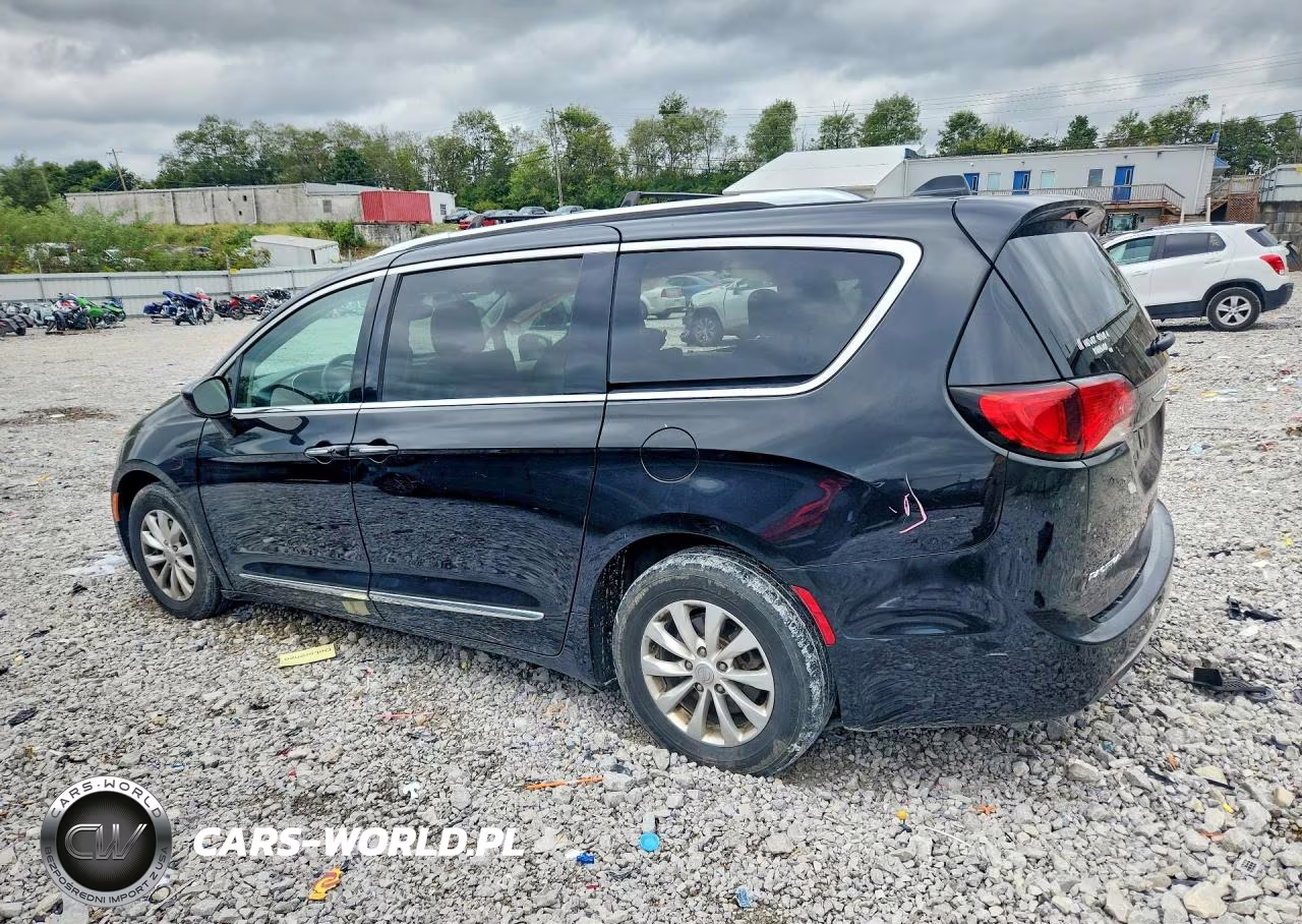 2019 Chrysler Pacifica Touring L VIN:2C4RC1BG5KR651602 - 2