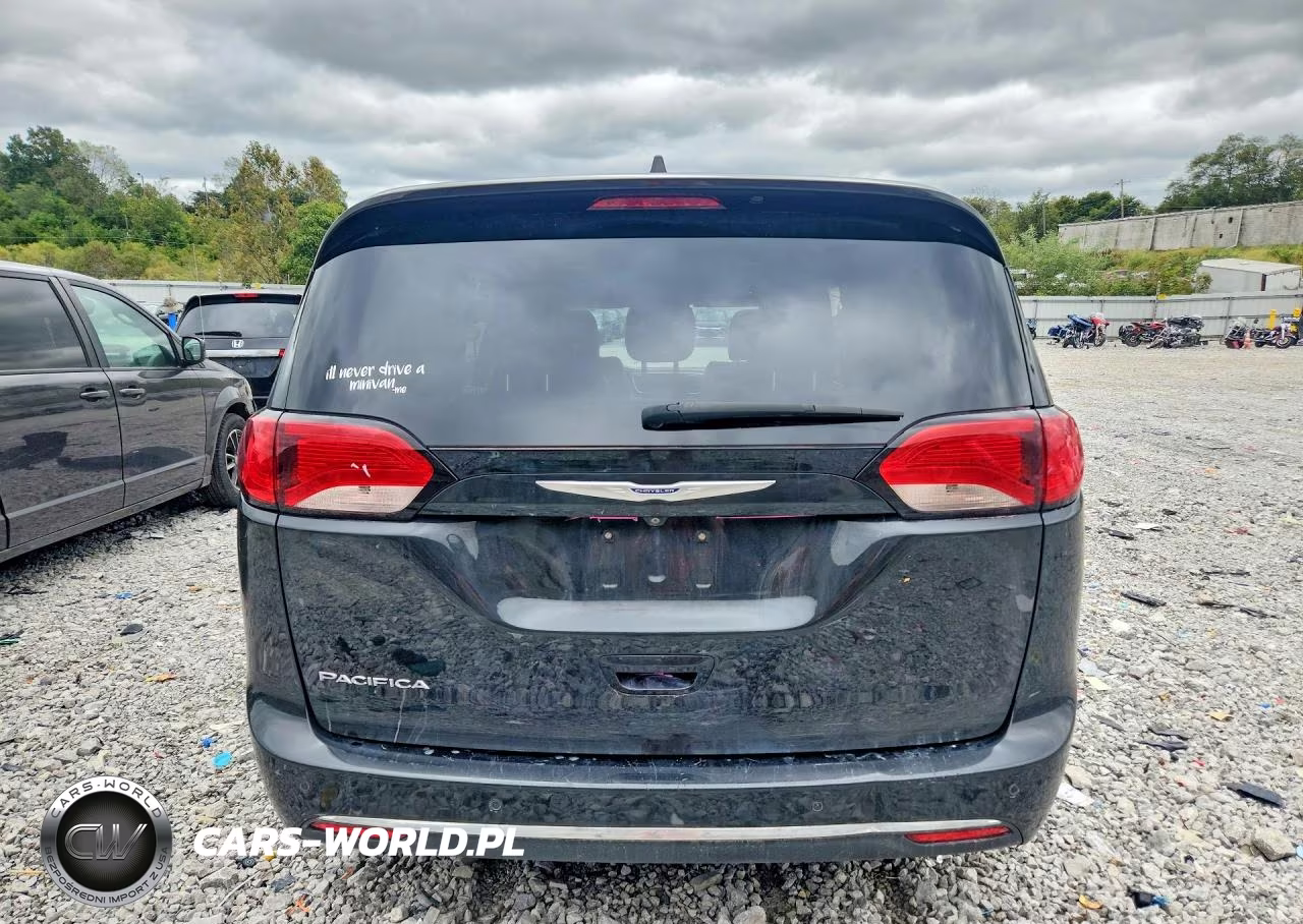 2019 Chrysler Pacifica Touring L VIN:2C4RC1BG5KR651602 - 6