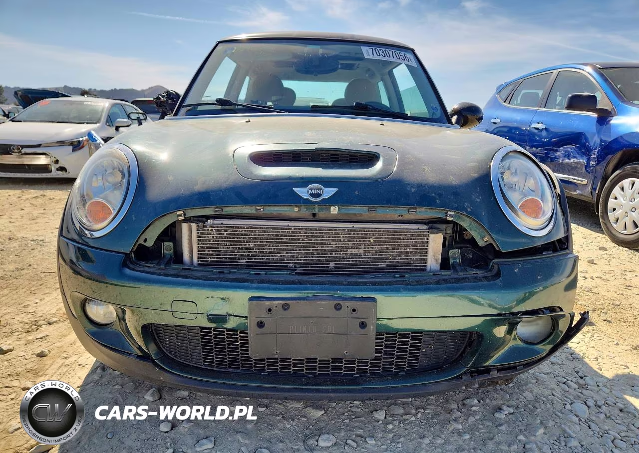 2008 Mini Cooper S VIN:WMWMF73598TV38705 - 5