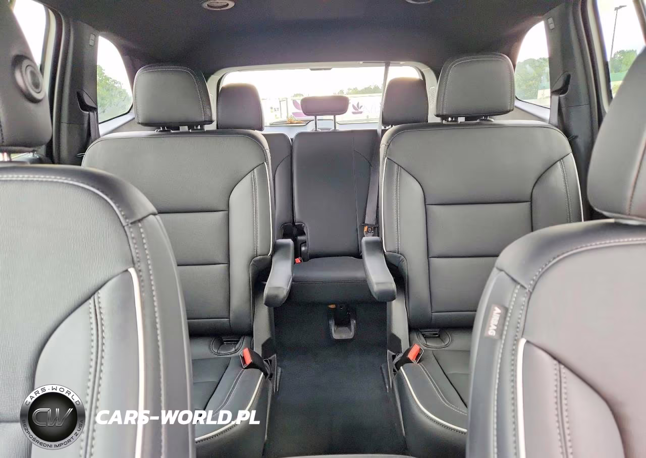 2026 Buick Enclave Preferred VIN:5GAEVAKS7TJ372138 - 10